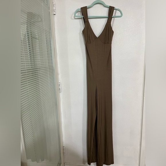 Trinette Turk, NWT Halter  size 12 jumpsuit beach summer color dark tope - Picture 2 of 5